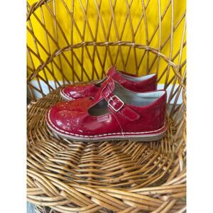 L'Amour Girls T-Strap Stitch Down Teardrop Mary Janes size 11 new